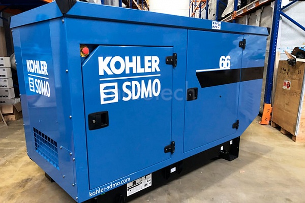SDMO J66K в кожухе